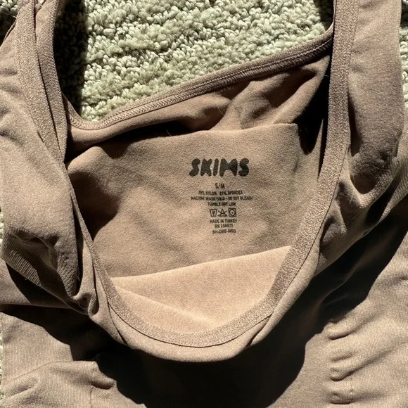 SKIMS Taupe Sleeveless Bodysuit - Picture 3 of 4